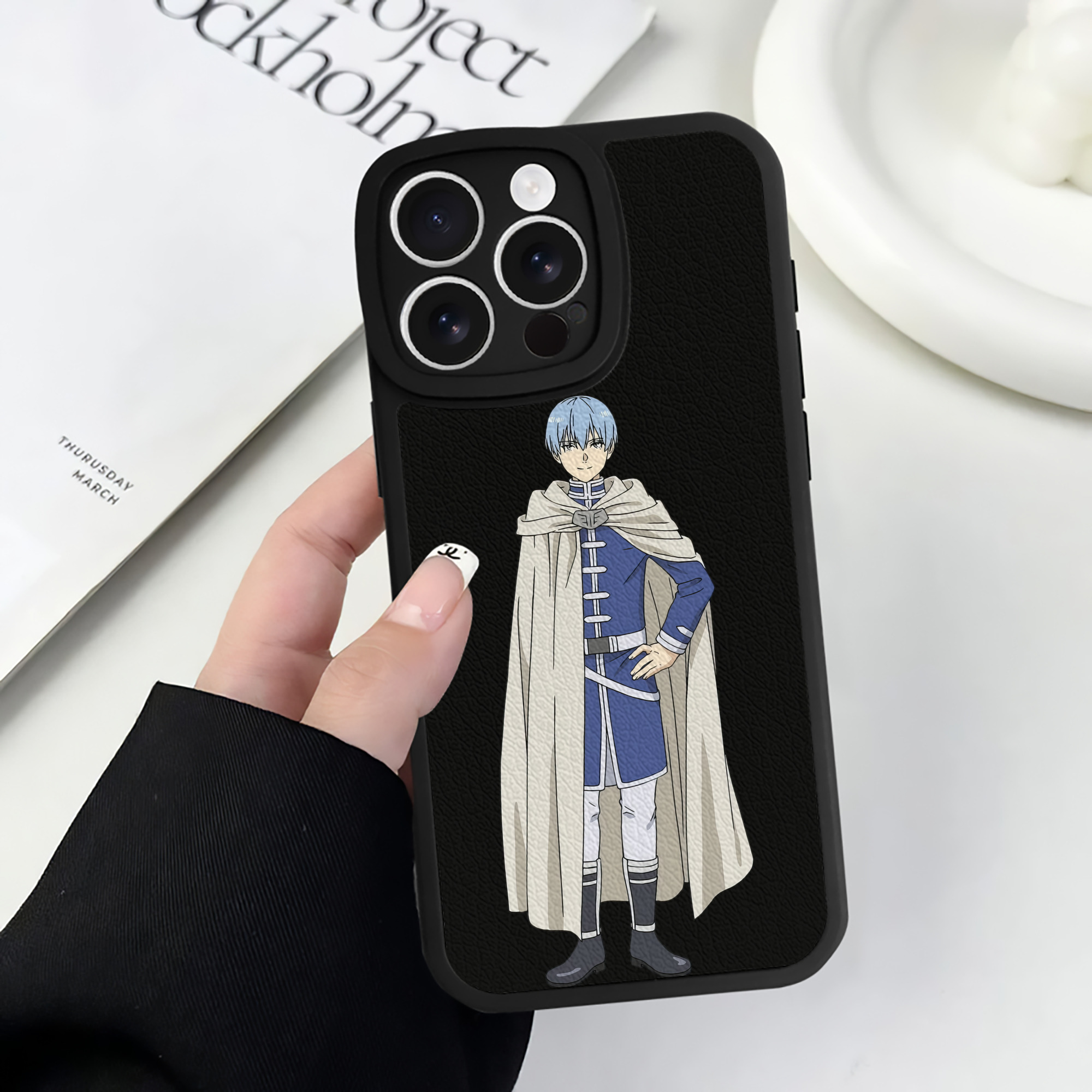 （画像用） 葬送のフリーレン Frieren 【iPhone 16シリーズ対応】シリコンスマホケース（レザー調） 材質：シリコン
